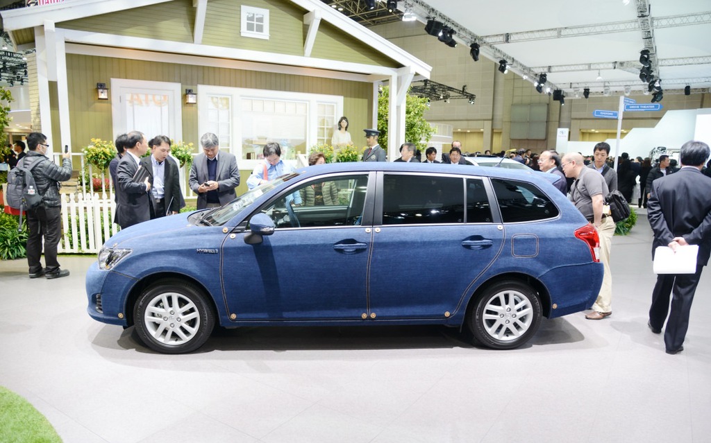 Croyez le ou non, cette Toyota est recouverte de denim