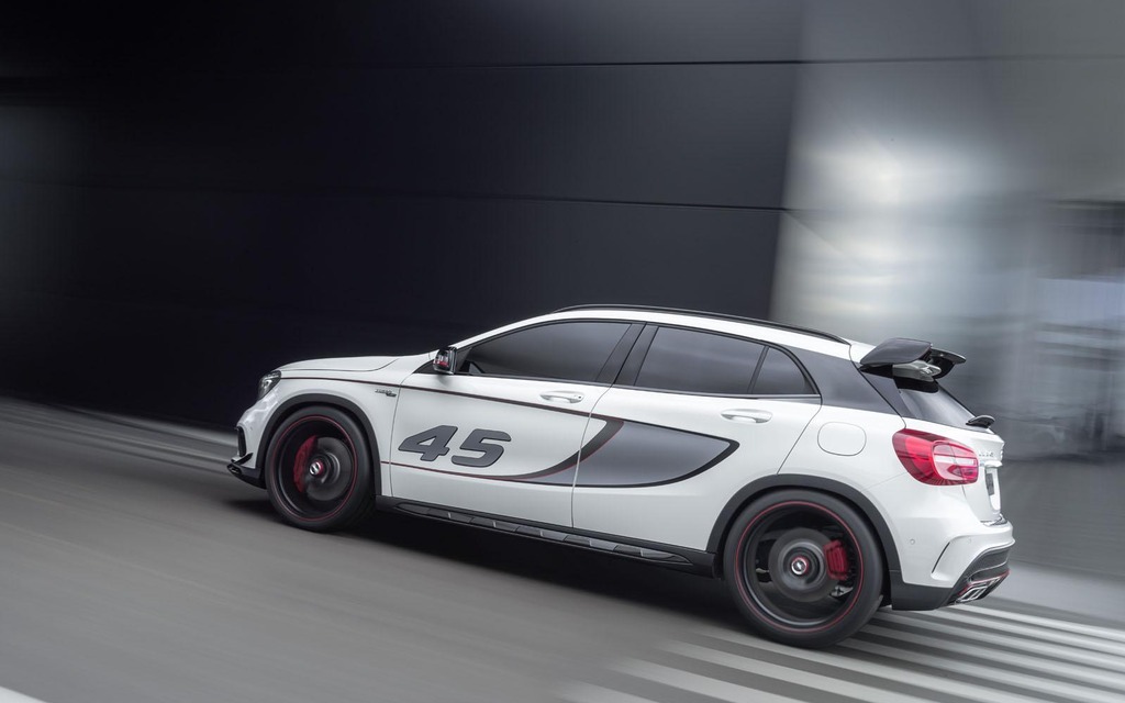 Mercedes-Benz GLA 45 AMG Concept