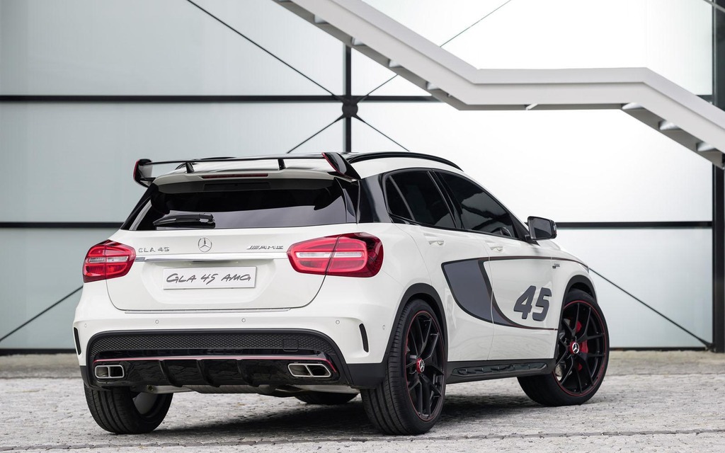 Mercedes-Benz GLA 45 AMG Concept
