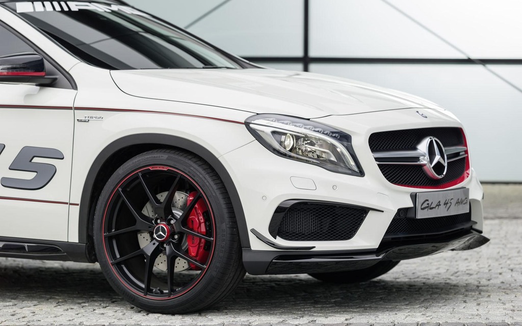 Mercedes-Benz GLA 45 AMG Concept