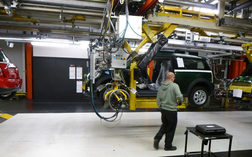 Automated lug nut installation.