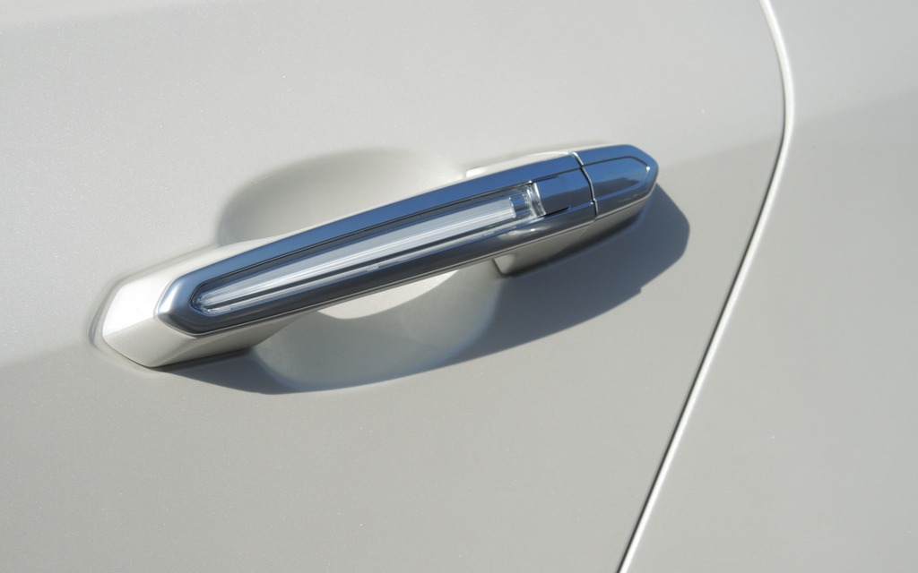 The chrome door handles give the silhouette some punch.