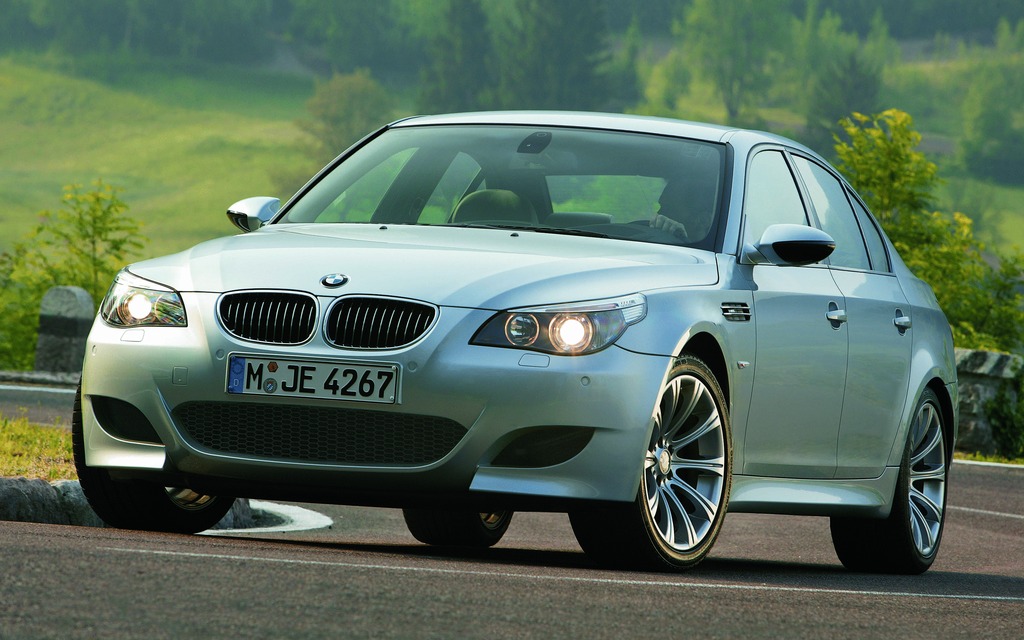 BMW M5 2004