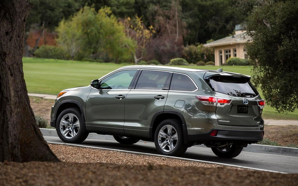 Even though it’s all new, the Toyota Highlander is easily recognizable. 