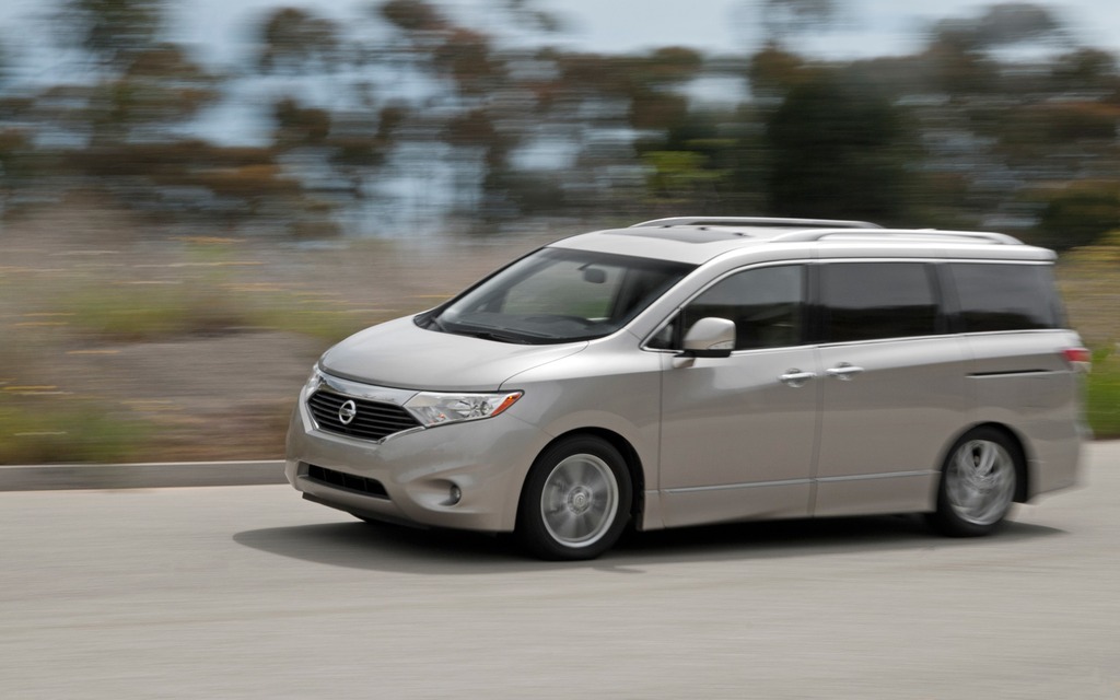 6) La Nissan Quest, offerte seulement sur demande.