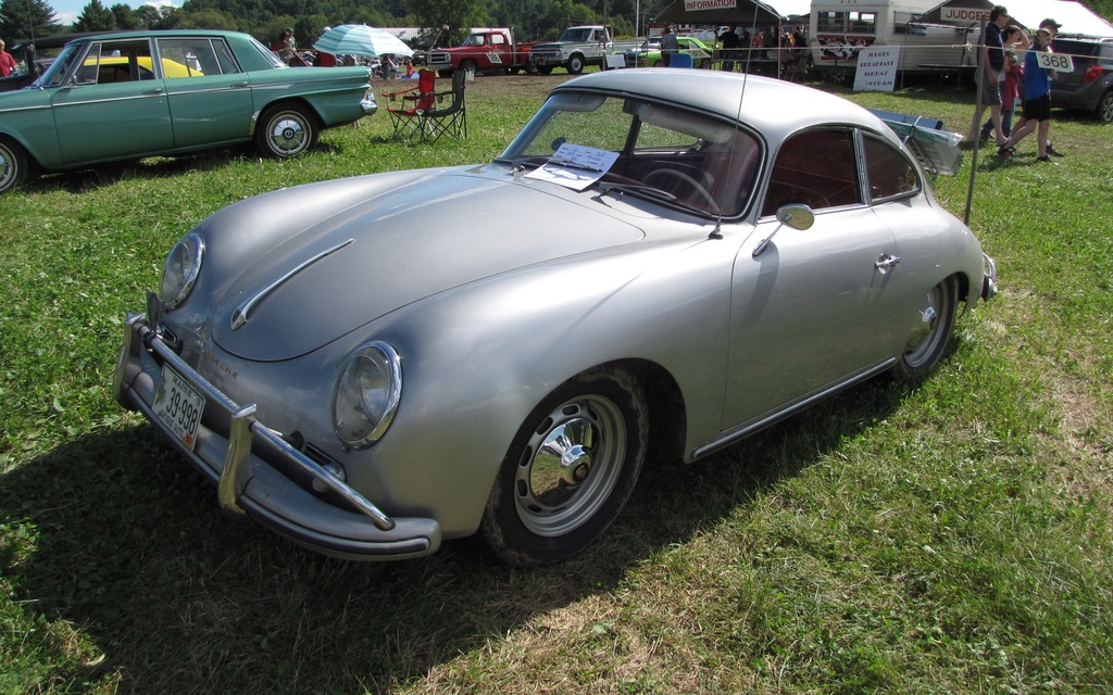 Porsche 356 1956 (Propriétaire: Kenneth Taplin)