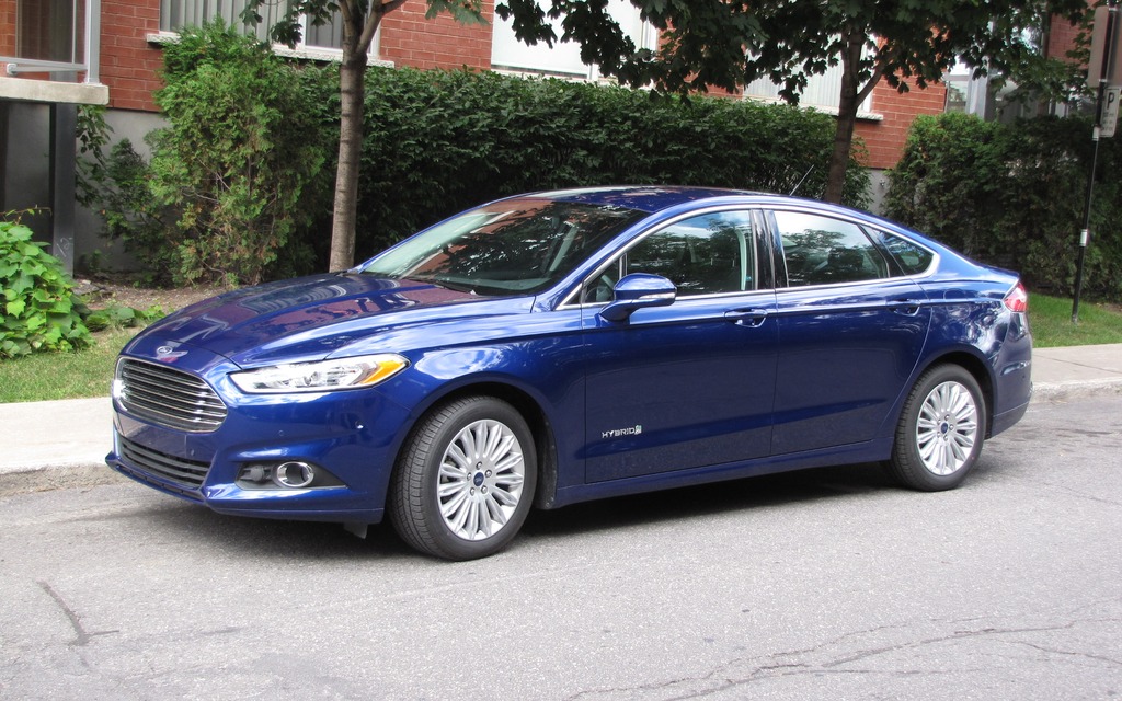 Essai de la Ford Fusion hybride 2013