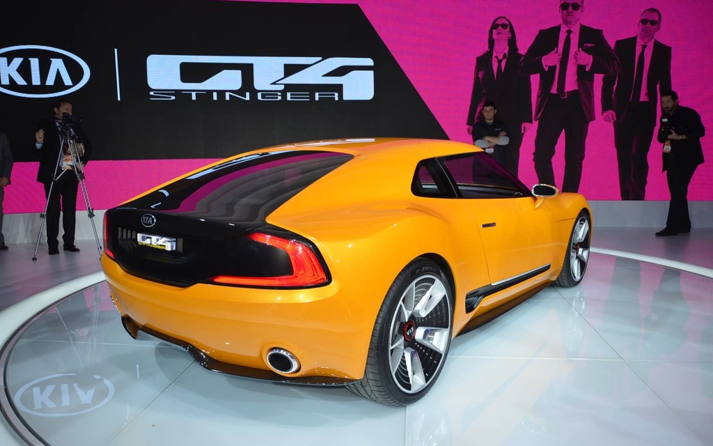 Kia GT4 Stinger Concept