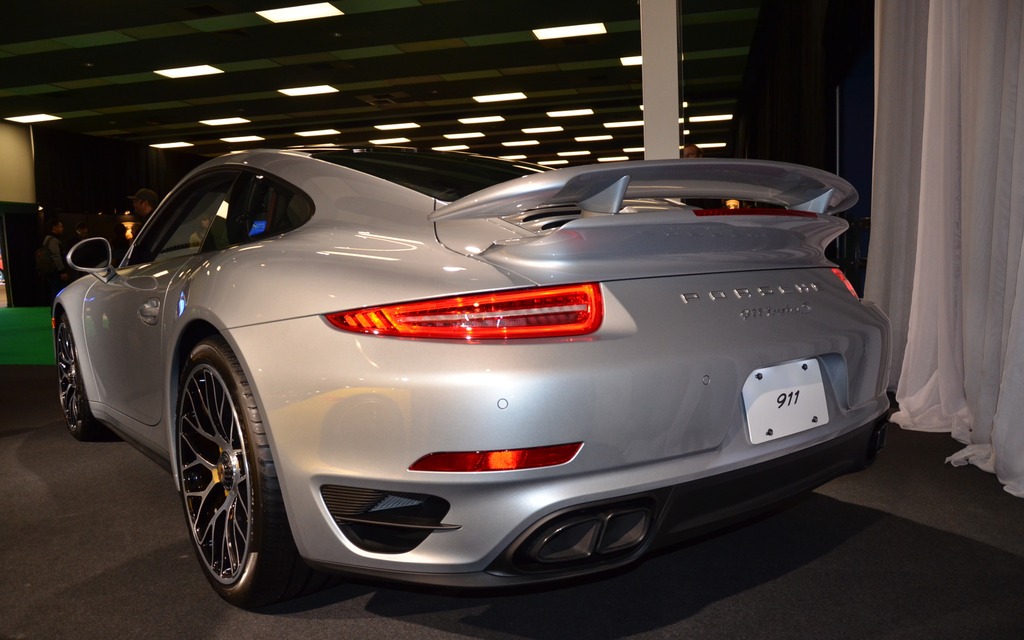 Porsche 911 Turbo au Salon de l'Auto de Montréal