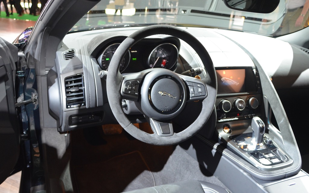 Jaguar F-Type Coupe 2015