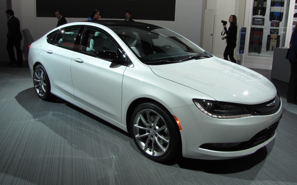 2015 Chrysler 200 Mopar