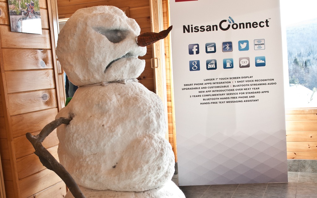 Un des "méchants" bonhommes de neige de la pub télé du Nissan Rogue 2014