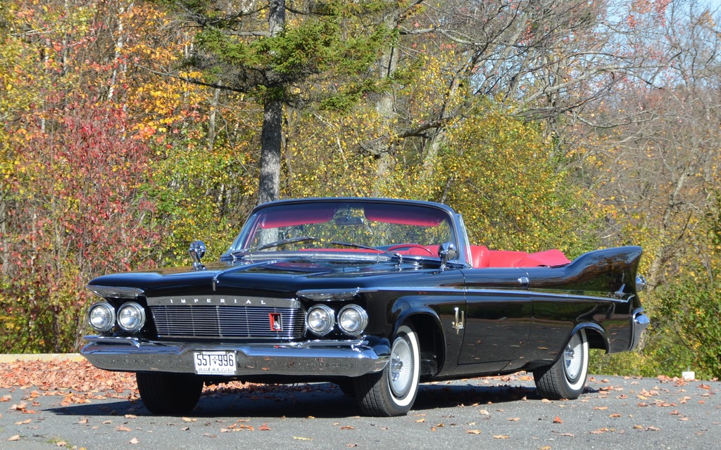L'Imperial Crown décapotable 1961, une voiture très rare.