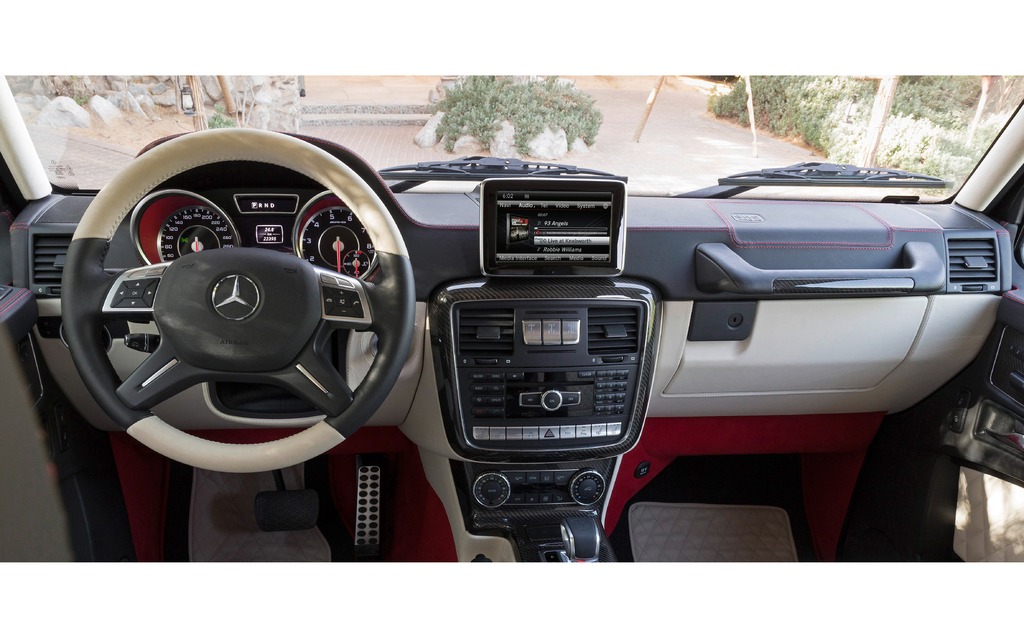 2014 Mercedes-Benz G63 AMG 6x6 