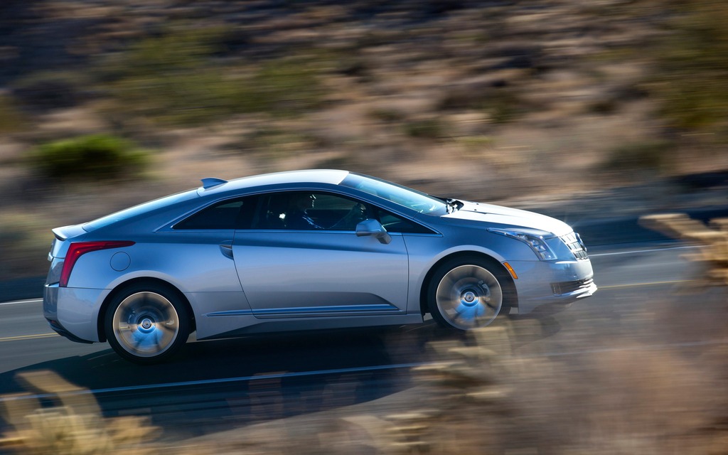 Cadillac ELR 2014