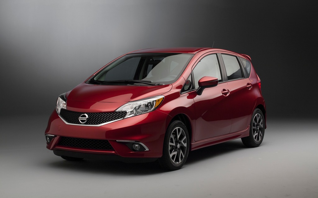 Nissan Versa Note SR 2015