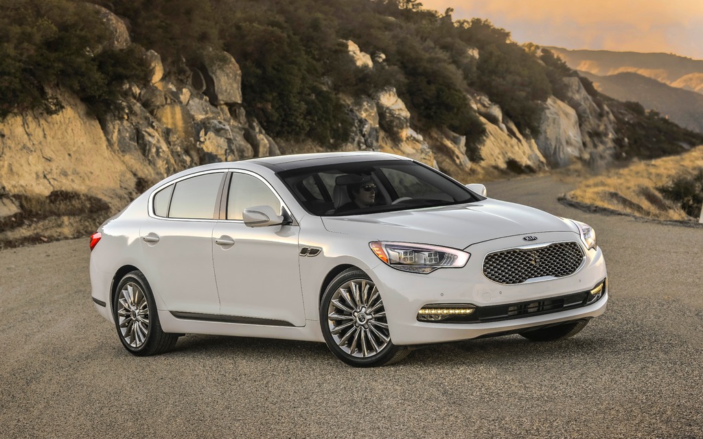 Kia K900 2015