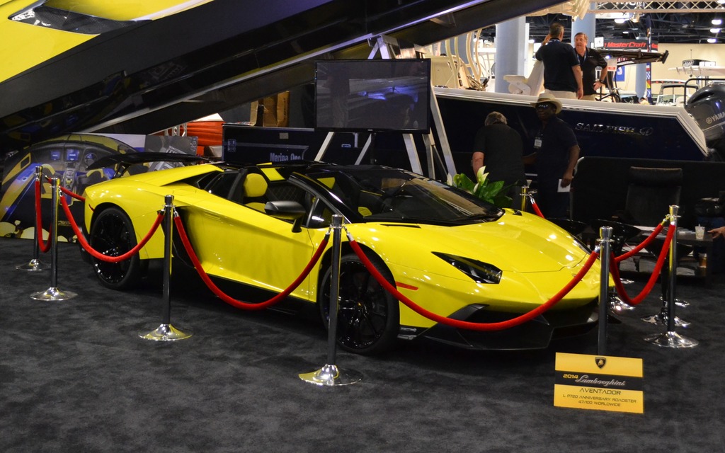 1 - Lamborghini Aventador Roadster