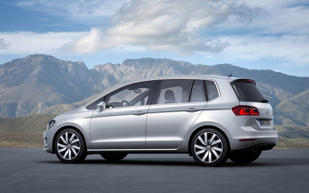Volkswagen Golf Sportsvan Concept Vehicle 2013