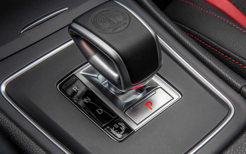 2015 Mercedes-Benz GLA 45AMG - Gear shifter exclusive to AMG model.