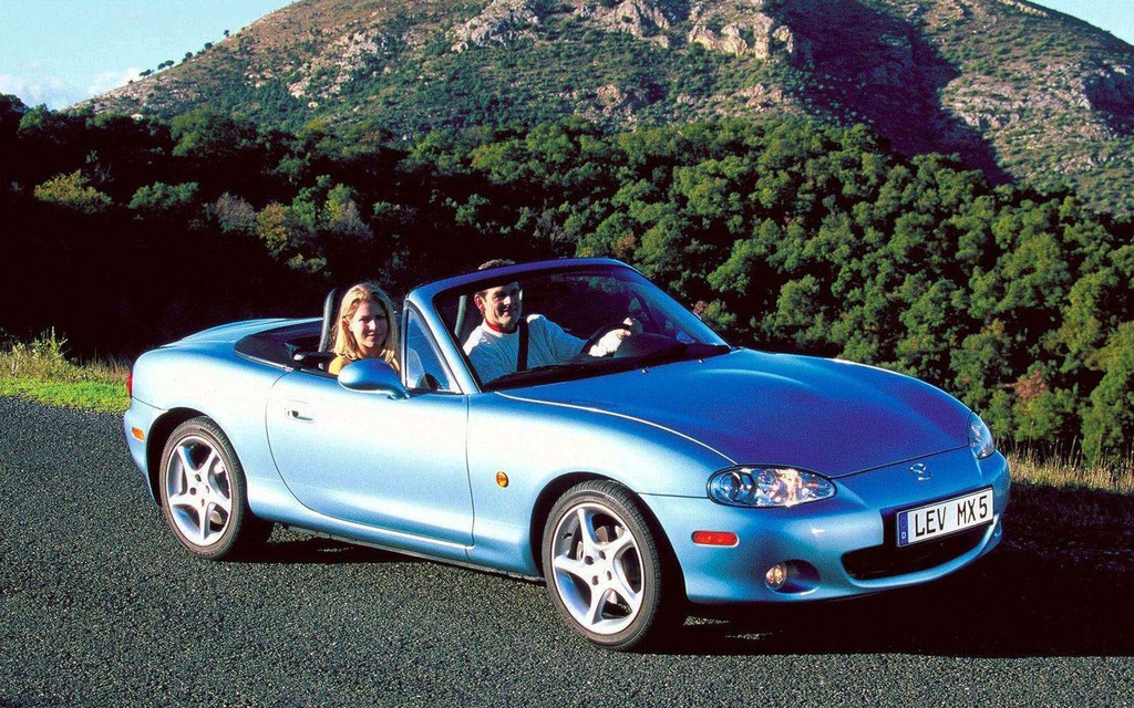 2000 Mazda MX-5