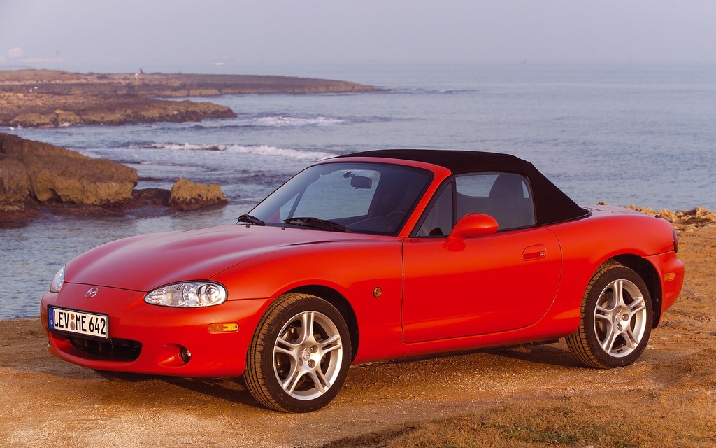 2004 Mazda MX-5 