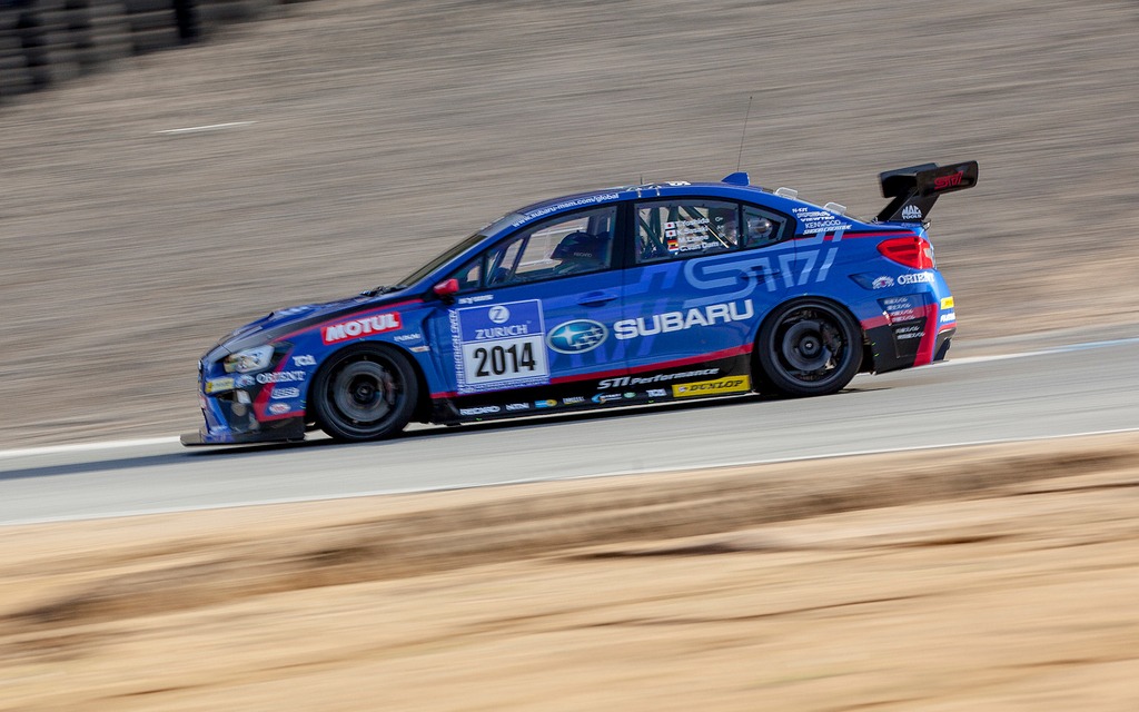 Subaru WRX STI 2015 version Nürburgring en piste à Laguna Seca