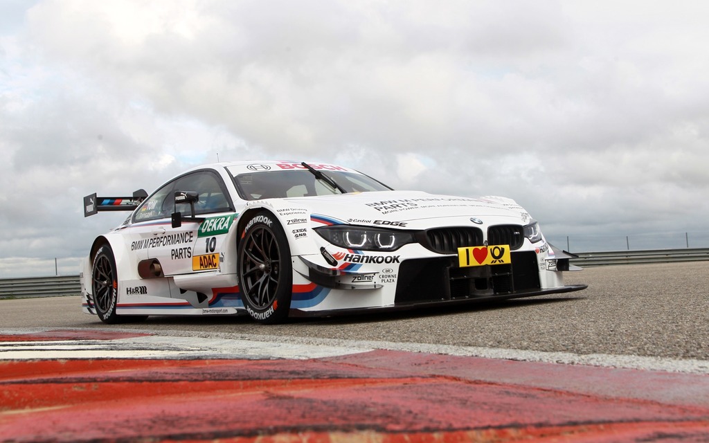 2014 BMW DTM Race Car