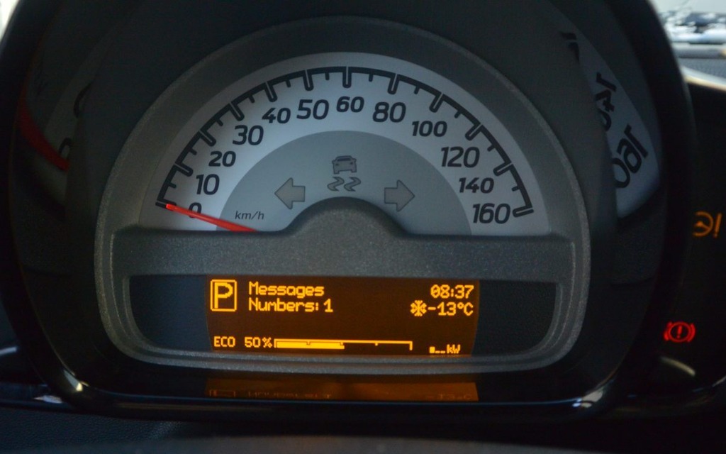 The message centre below the speedometer offers a wealth of information.