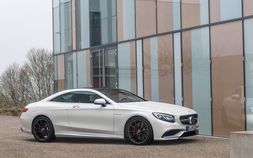 Mercedes-Benz S63 AMG Coupe