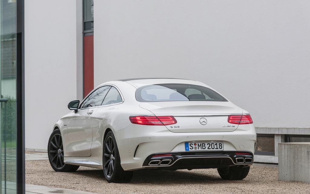 Mercedes-Benz S63 AMG Coupe