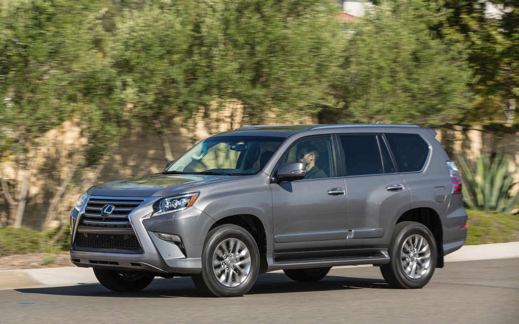 This mid-size sport-utility vehicle has been cosmetically refreshed.