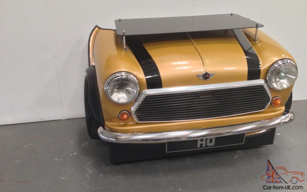 Desk made from a MINI : 5 000$