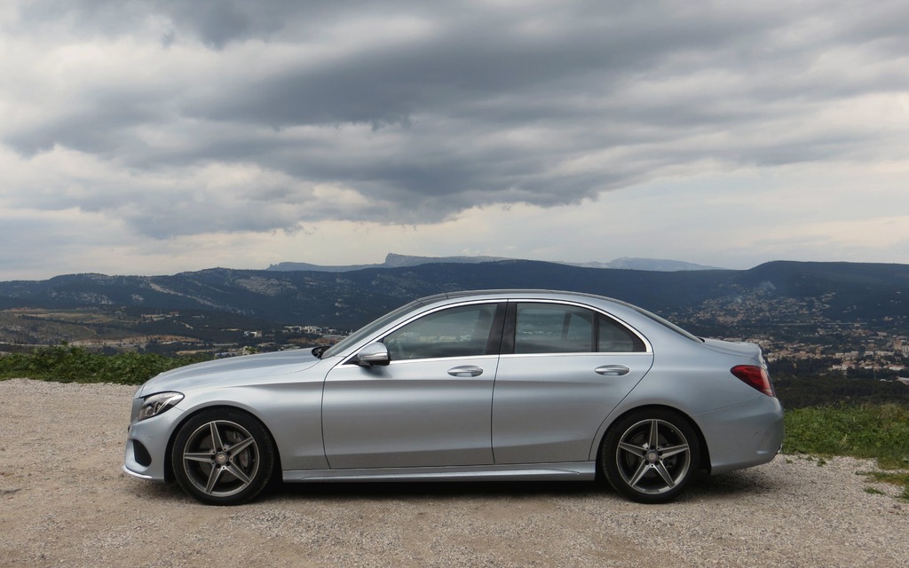 The C-Class features available LED headlights and standard LED tail lights.