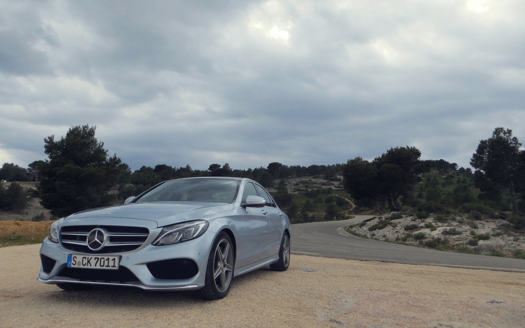 The V6 C400 4MATIC will be AWD-only.