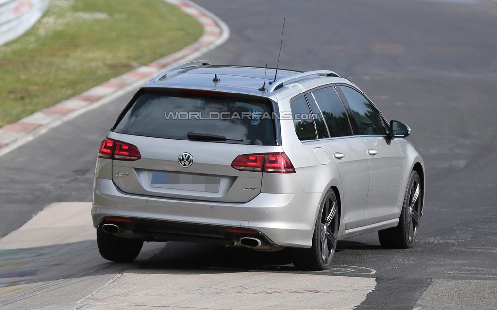 Golf R familiale, en développement sur le Nürburgring