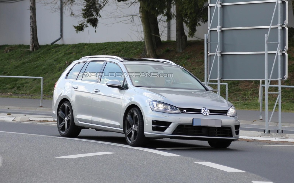 Golf R familiale, en développement sur le Nürburgring