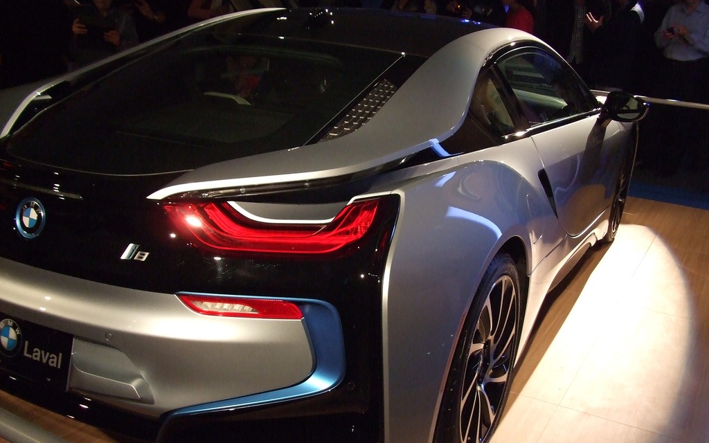 BMW i8