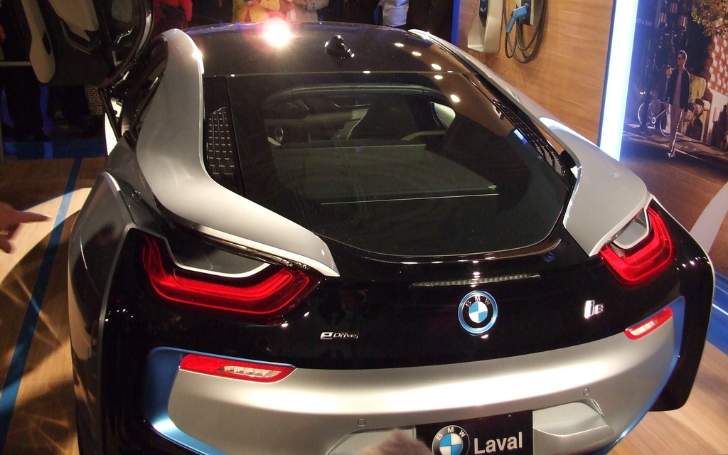 BMW i8