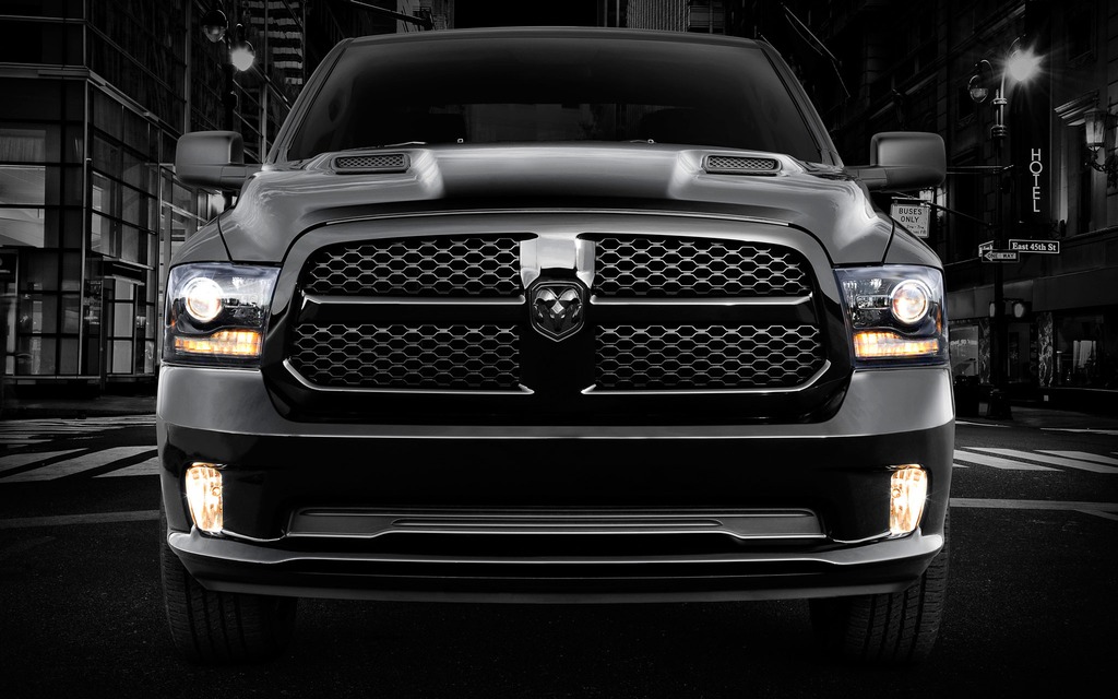 RAM 1500 Black Express