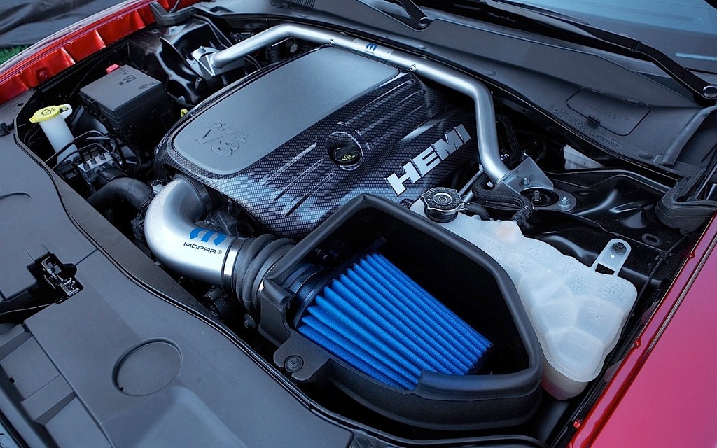 5.7L HEMI engine, with all 3 Scat Pack stages