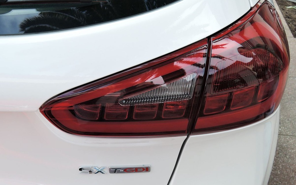 LED lights have been added to the SX’s tail lights.