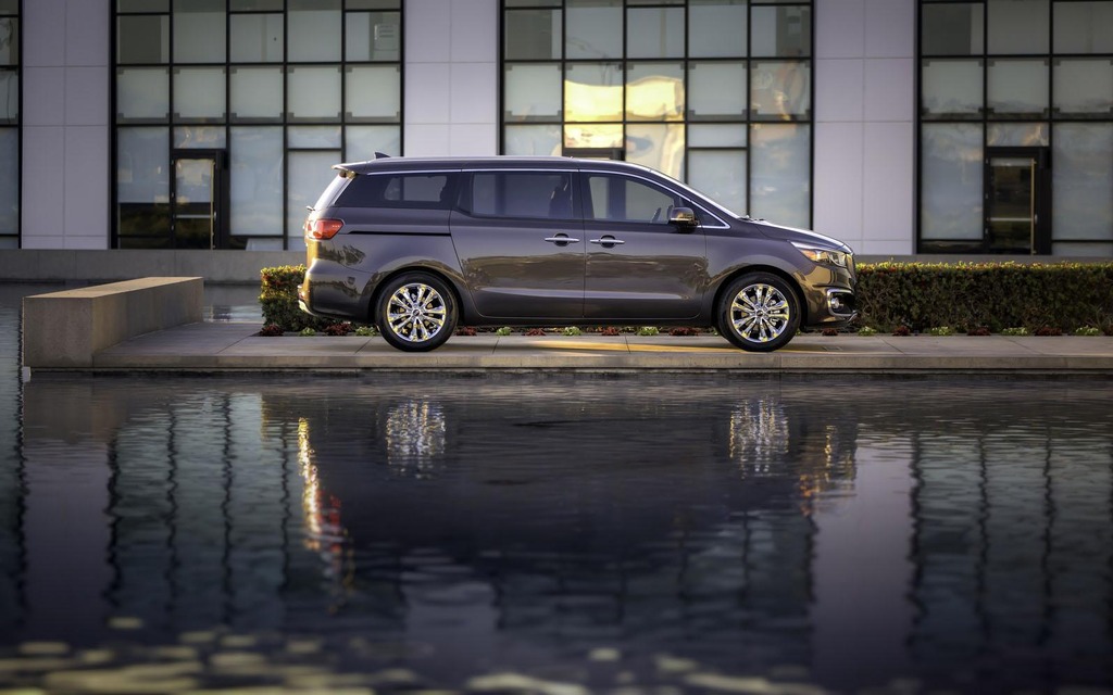 Kia Sedona 2015