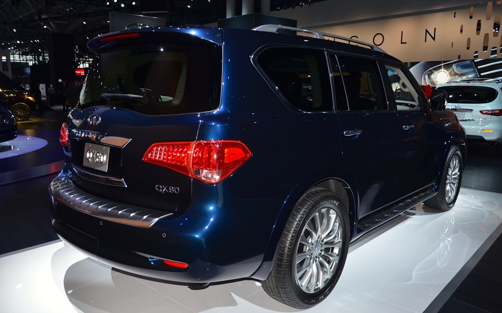 Infiniti QX80 au Salon de l'Auto de New York 2014