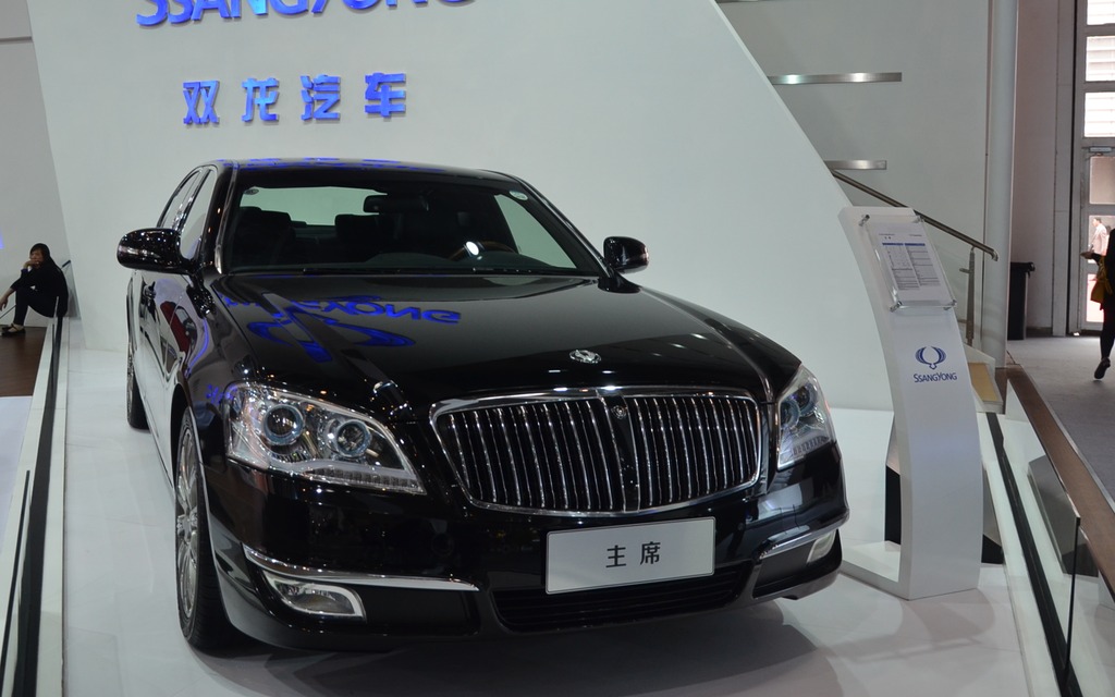 Ssangyong Chairman: Kinda looks like a Mercedes-Benz S-class, no?