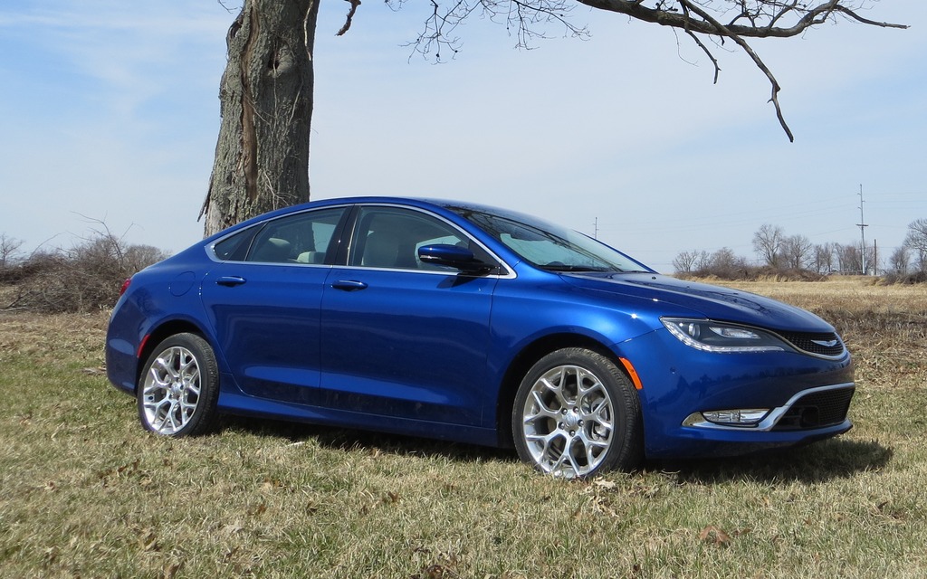 Chrysler 200