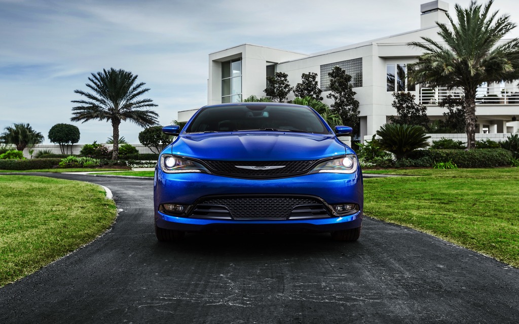 Chrysler 200