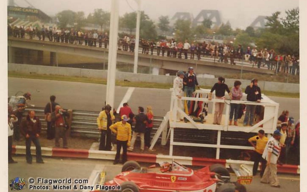 1979, Gilles Villeneuve à la sortie de la ligne des puits