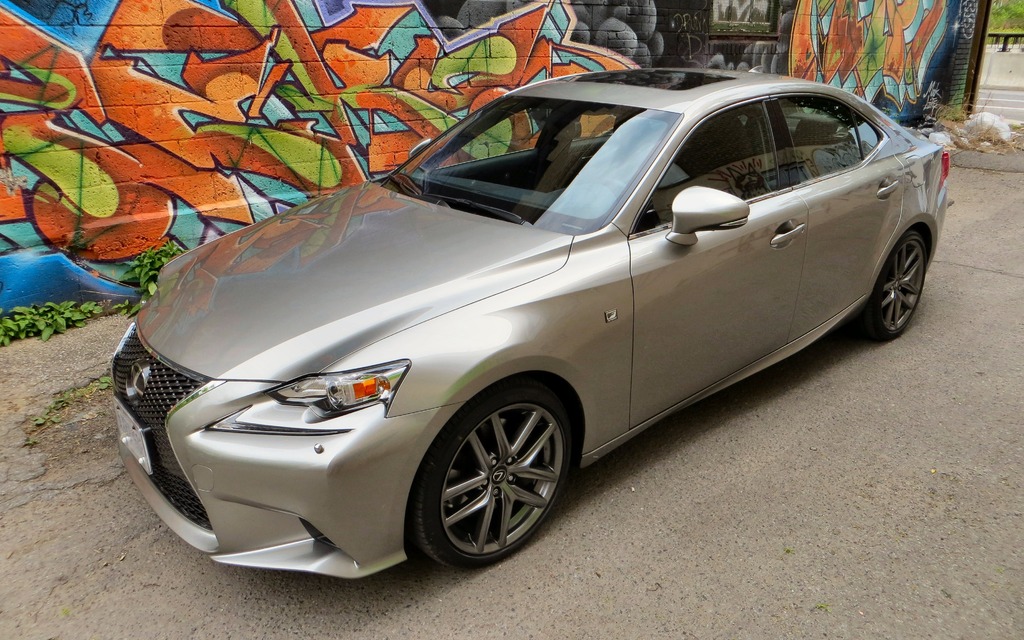 18-inch rims are standard with the F Sport.