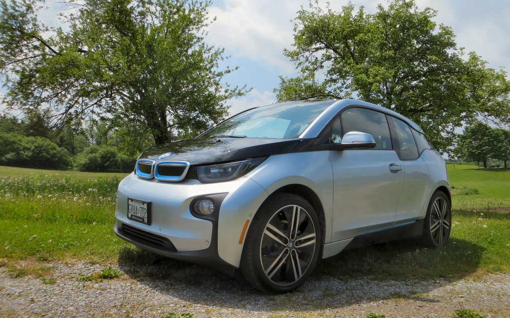 The 2014 BMW i3 provides 160 kilometres of driving on a full battery.